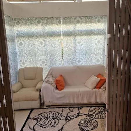 Magnifico Adosado En Torrevieja, Alicante. Holiday home Torrevieja