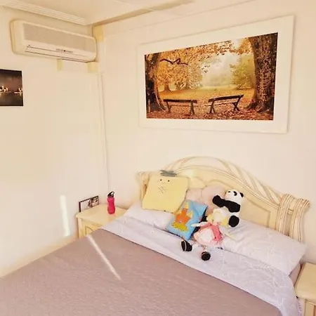 Magnifico Adosado En Torrevieja, Alicante. Holiday home *