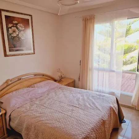 Magnifico Adosado En Torrevieja, Alicante. بيت للعطل تورّيفيِخا