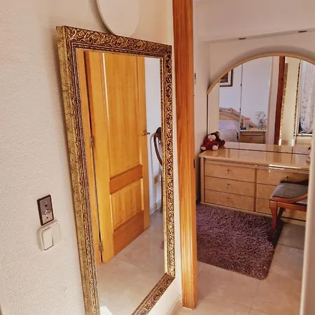 Magnifico Adosado En Torrevieja, Alicante. بيت للعطل *