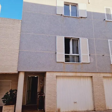 Magnifico Adosado En Torrevieja, Alicante.
