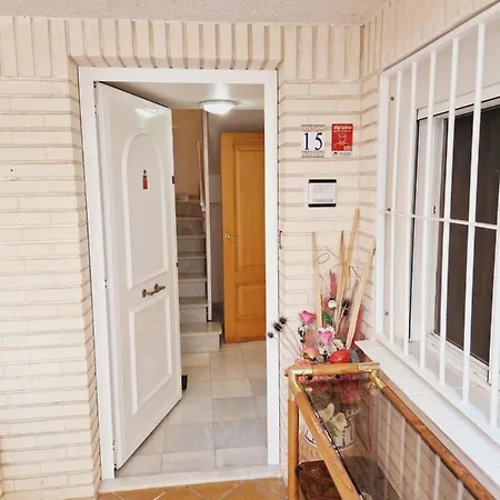 بيت للعطل Magnifico Adosado En Torrevieja, Alicante.