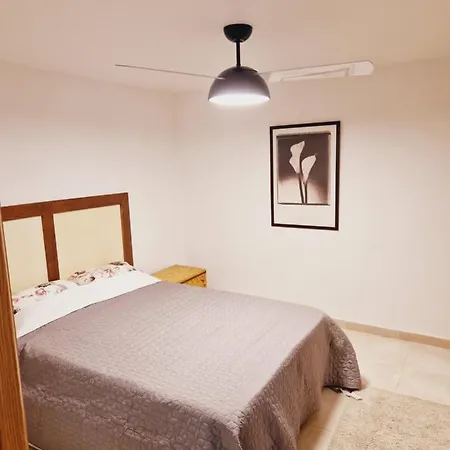 Magnifico Adosado En Torrevieja, Alicante. Holiday home *